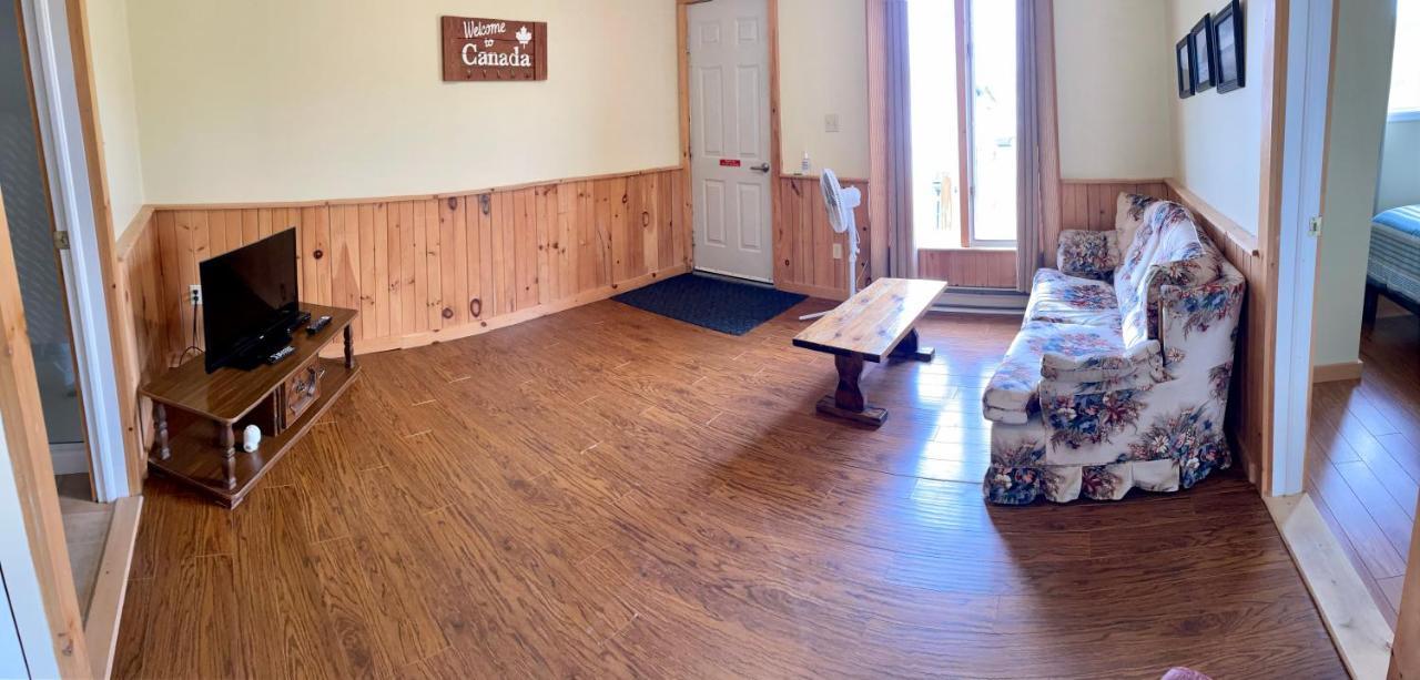 Bonne Bay Cottages Bonne Bay Pond Екстериор снимка
