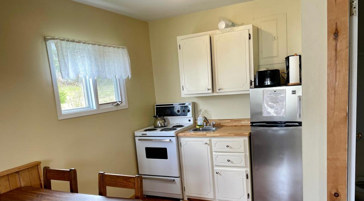 Bonne Bay Cottages Bonne Bay Pond Екстериор снимка