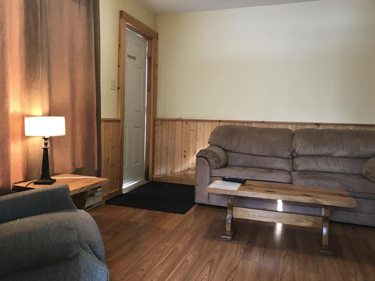 Bonne Bay Cottages Bonne Bay Pond Екстериор снимка