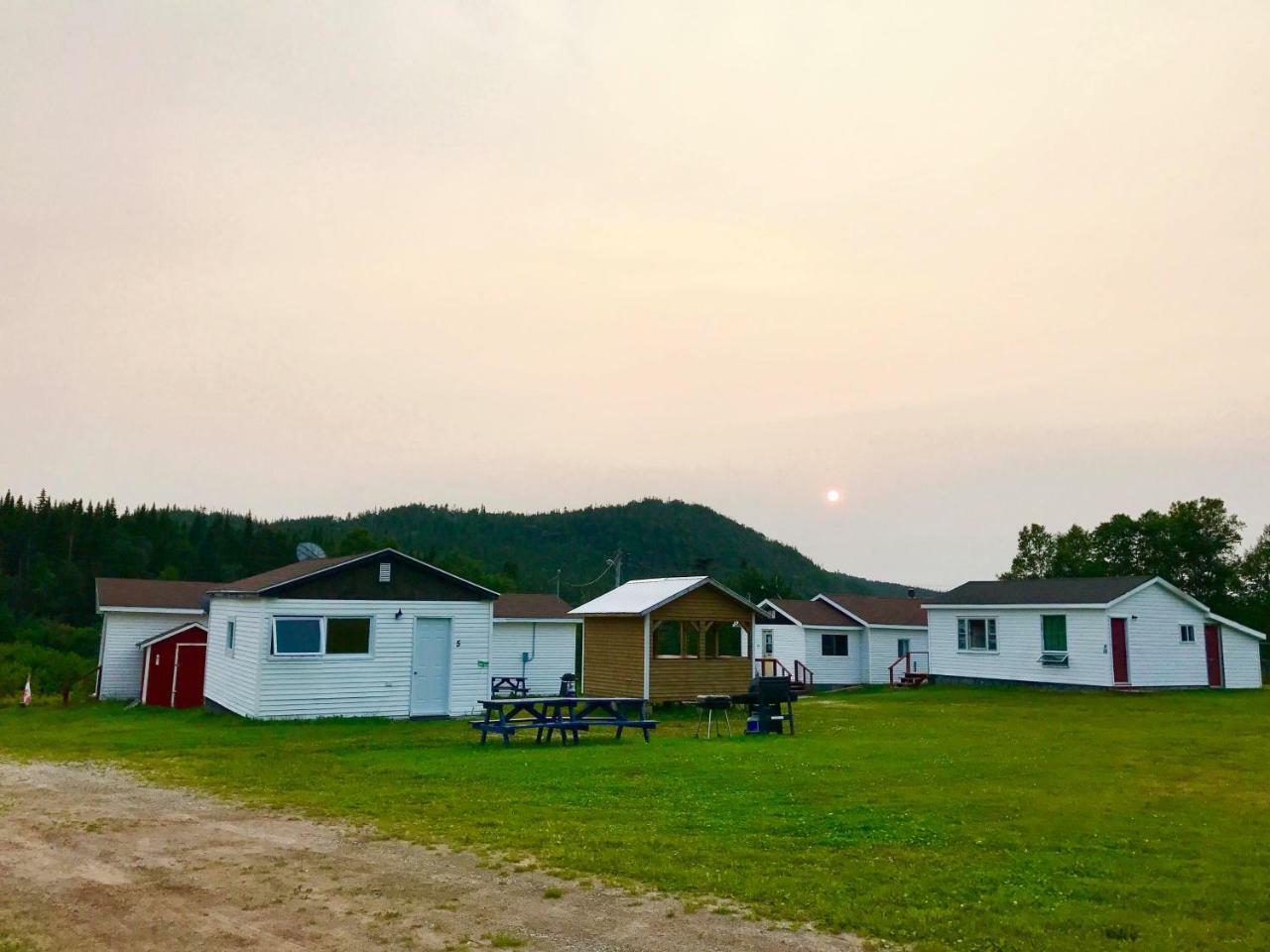 Bonne Bay Cottages Bonne Bay Pond Екстериор снимка